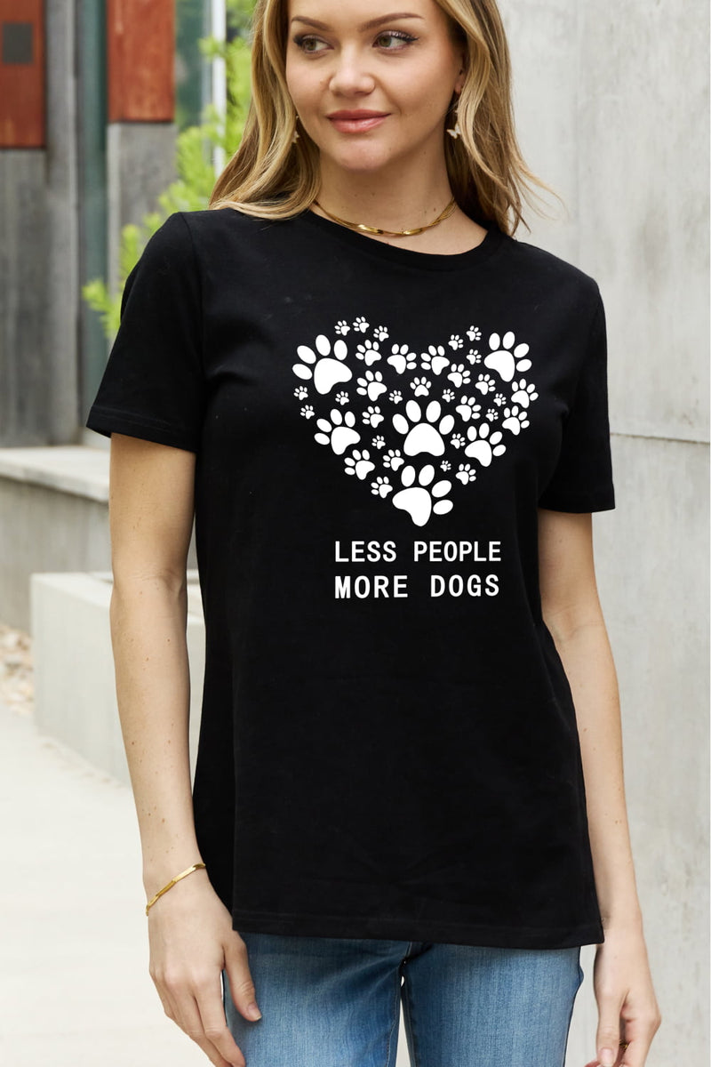 Simply Love Pleine Taille MOINS DE GENS PLUS DE CHIENS T-shirt en coton graphique coeur