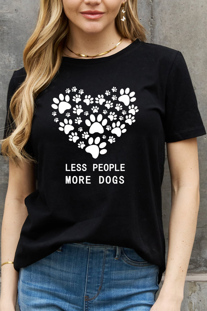 Simply Love Pleine Taille MOINS DE GENS PLUS DE CHIENS T-shirt en coton graphique coeur