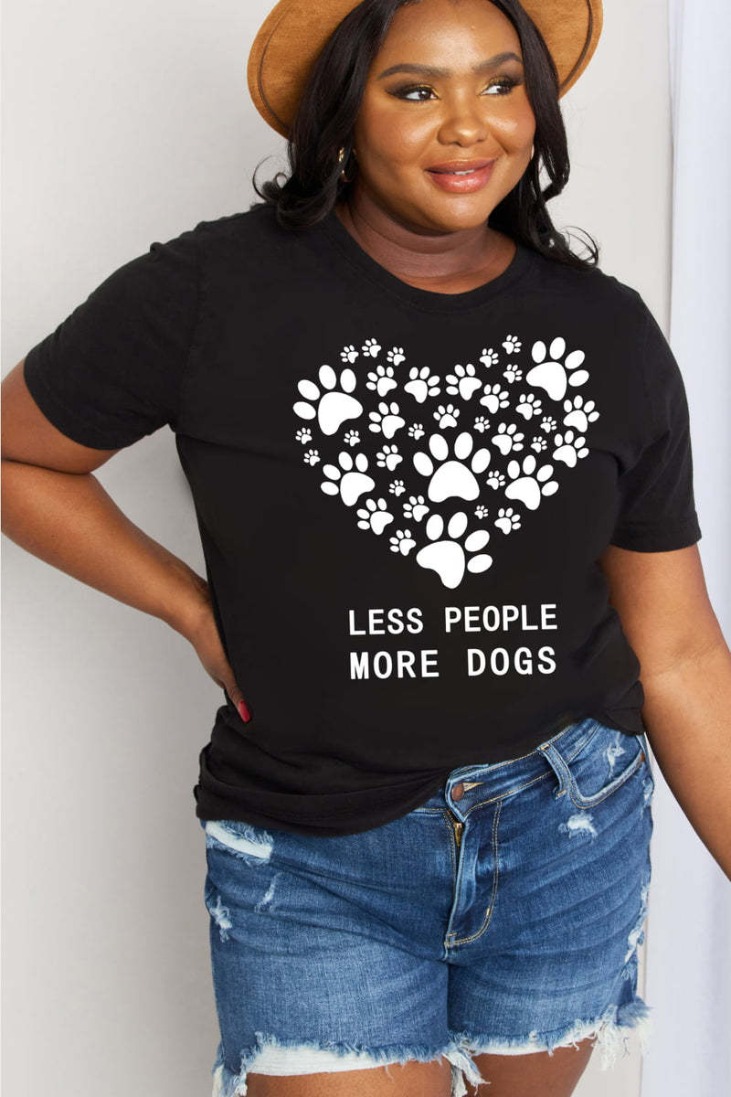 Simply Love Pleine Taille MOINS DE GENS PLUS DE CHIENS T-shirt en coton graphique coeur