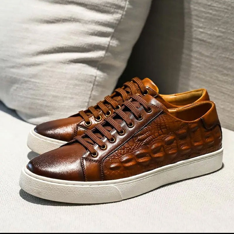 DESAI Zapatillas de piel auténtica con diseño de cocodrilo para hombre