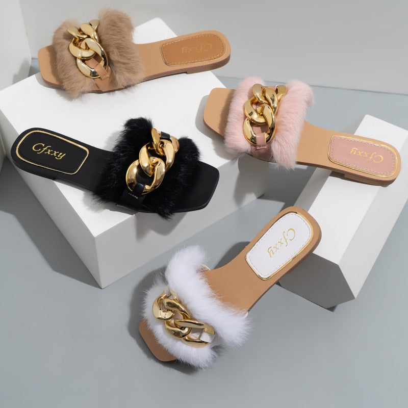 Women's Chain Detail Plush Furry Slippers