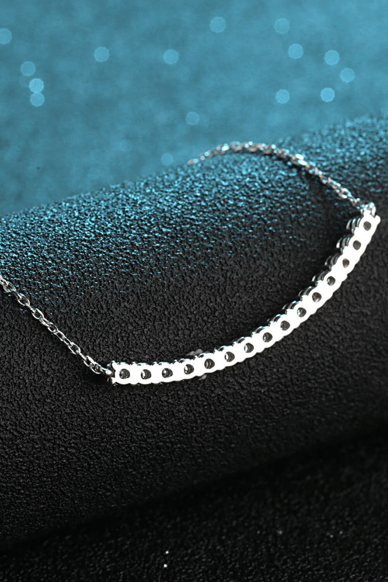 Collier barre incurvée en argent sterling