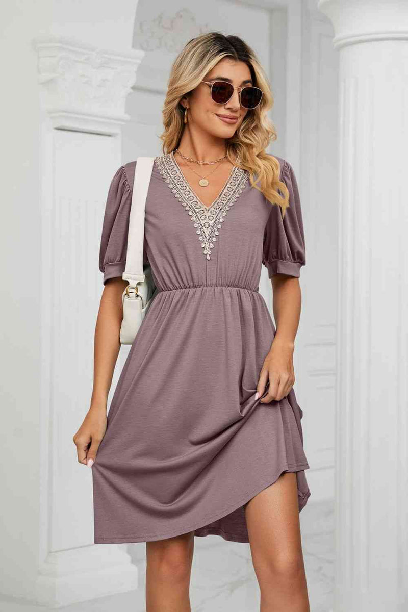 Contrast V-Neck Puff Sleeve Pocket Dress