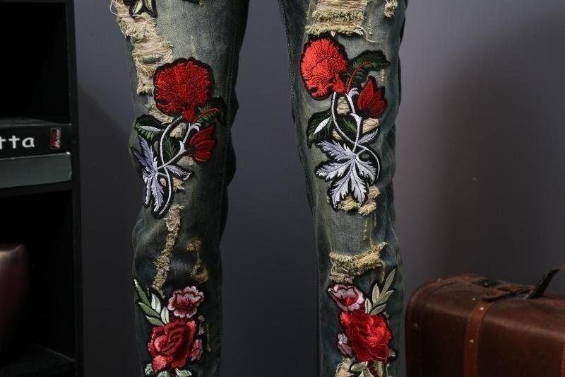 Men's Flower Embroidery Skinny Jeans - AM APPAREL