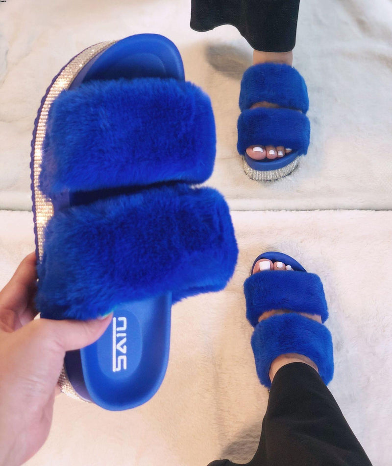 Women's Casual Flat Furry Slippers - AM APPAREL